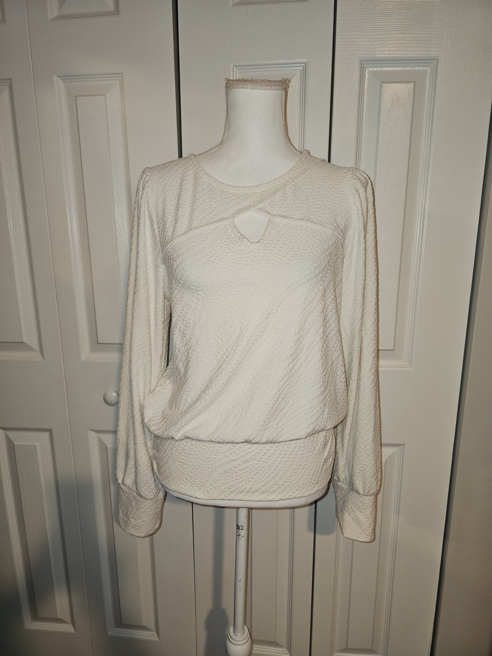 Daytrip Cream Textured Long Sleeve Keyhole Sweatshirt